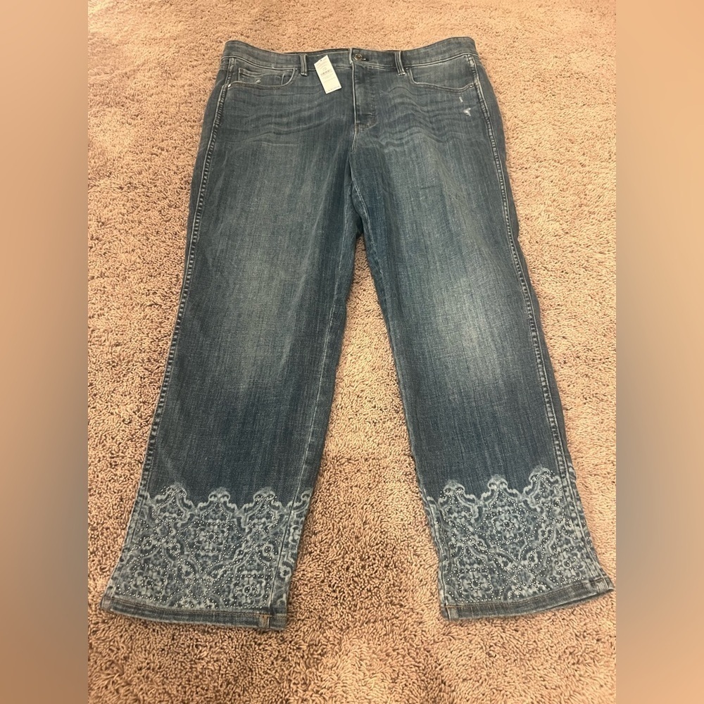 NWT new 14 WHBM White House black market everyday soft jeans beaded printed hem